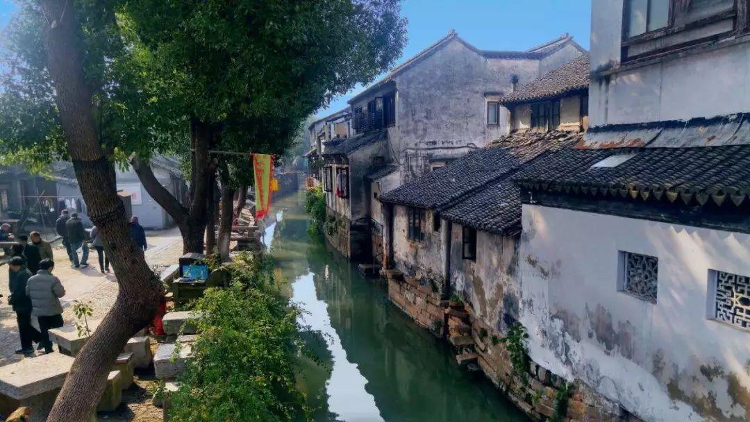 南宁市2024年“春风行动”启动仪式暨“就业援助月”专场招聘会举办